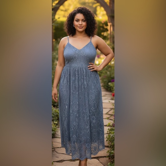 Elegant Blue Lace Maxi Dress